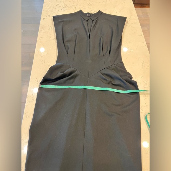 Dar-Ti elegant black dress, knee length, size small - Picture 12 of 12